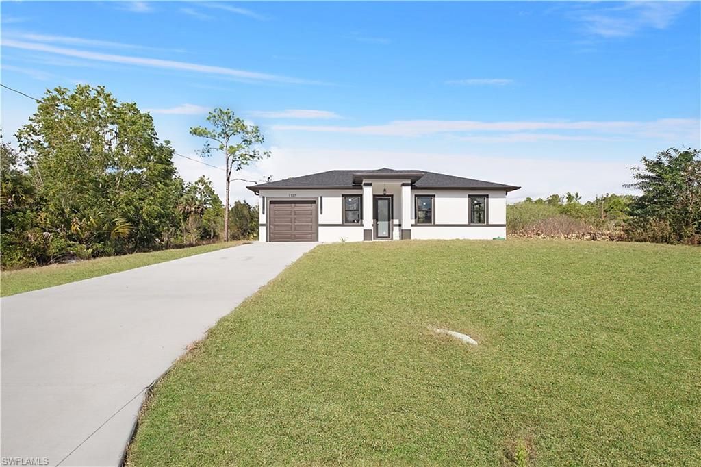 1127 Rachel ST E, LEHIGH ACRES, FL 33974 — exterior