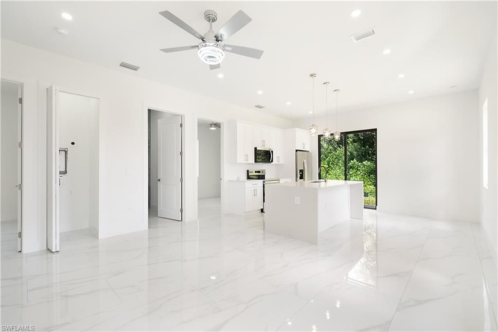 1127 Rachel ST E, LEHIGH ACRES, FL 33974 — photo 3
