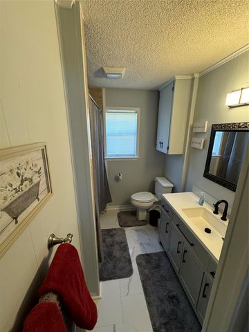 323 Mallard Point, Livingston, TX 77351