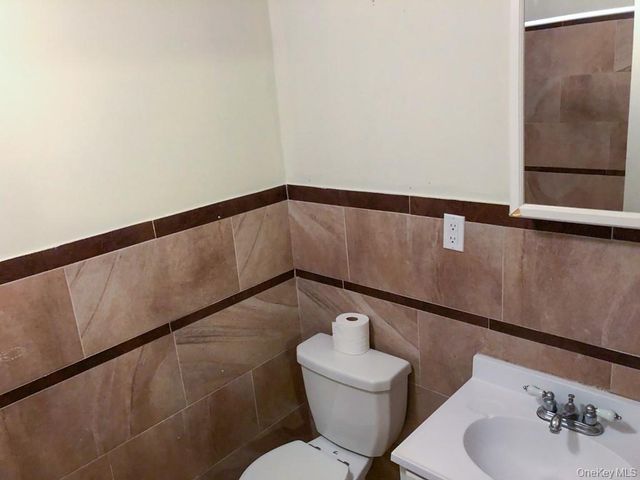 122 Combs Avenue 2, Woodmere, NY 11598
