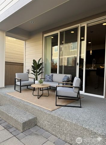 610 Field Place NE, Renton, WA 98059