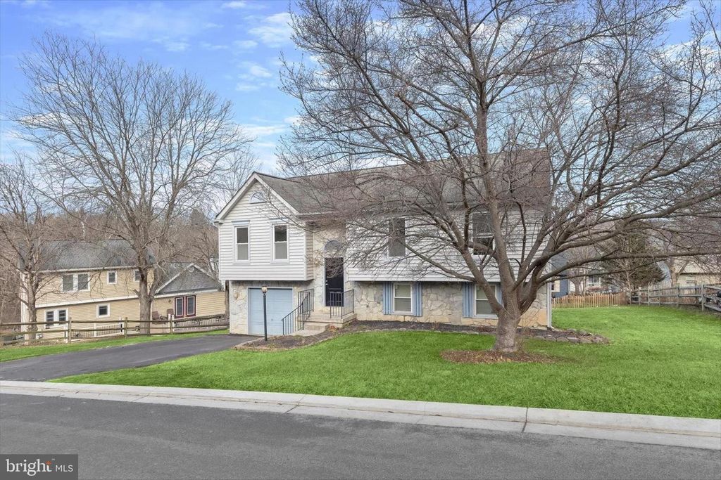 6653 E LAKERIDGE RD, New Market, MD 21774