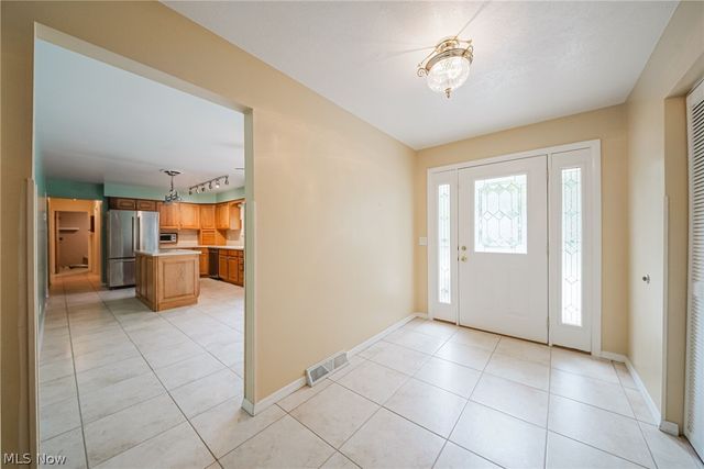 6531 Brighton Drive, North Olmsted, OH 44070