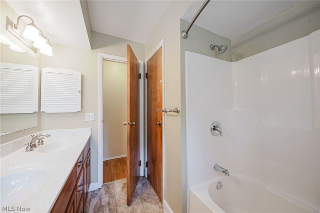 6531 Brighton Drive, North Olmsted, OH 44070