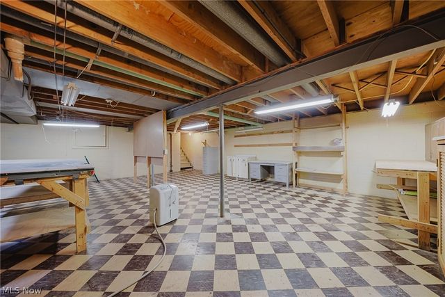 6531 Brighton Drive, North Olmsted, OH 44070