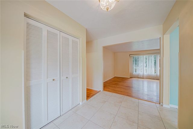 6531 Brighton Drive, North Olmsted, OH 44070