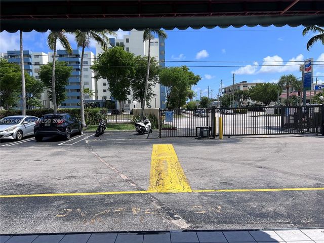 5055 NW 7th St 301, Miami, FL 33126