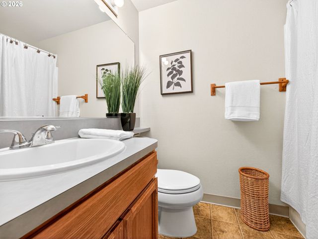 15811 Ne 87TH Cir, Vancouver, WA 98682