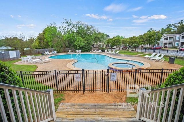 25806 Pollard Road 27, Daphne, AL 36526