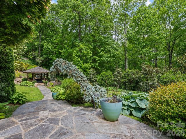 218 Red Oak Drive, Maggie Valley, NC 28751