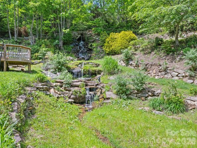 218 Red Oak Drive, Maggie Valley, NC 28751