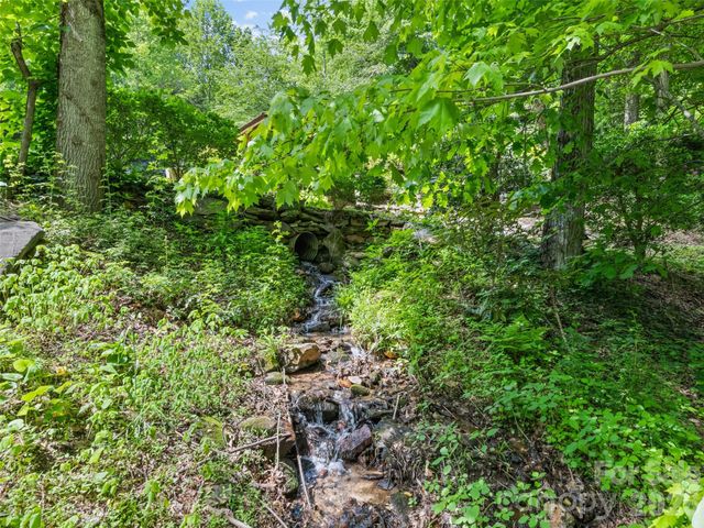 218 Red Oak Drive, Maggie Valley, NC 28751