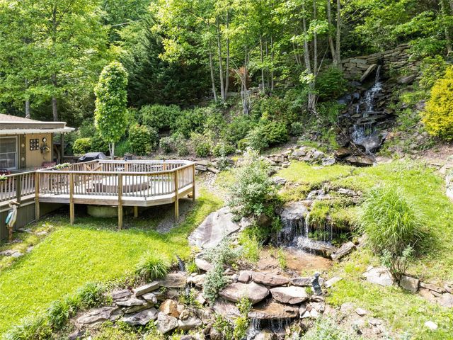 218 Red Oak Drive, Maggie Valley, NC 28751