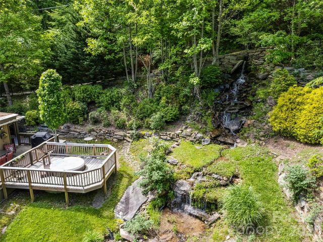 218 Red Oak Drive, Maggie Valley, NC 28751