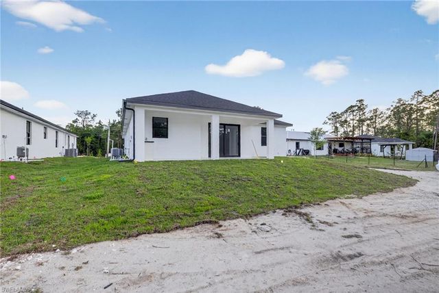 3549 43rd AVE NE, Naples, FL 34120