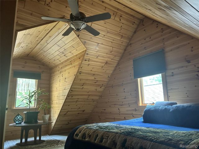 4636 N Hope Road, Hope Township, MI 48628