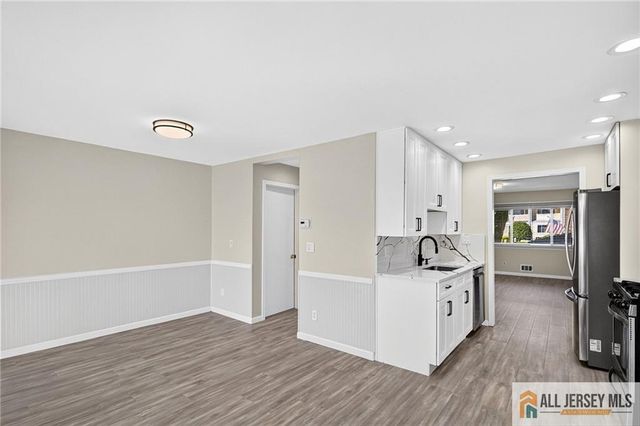 4 Quincy Circle, South Brunswick, NJ 08810
