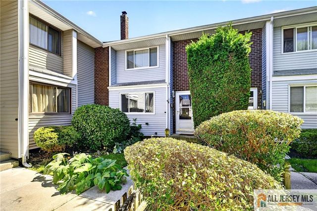 4 Quincy Circle, South Brunswick, NJ 08810