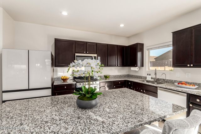9265 W Tenaza Lane, Marana, AZ 85653