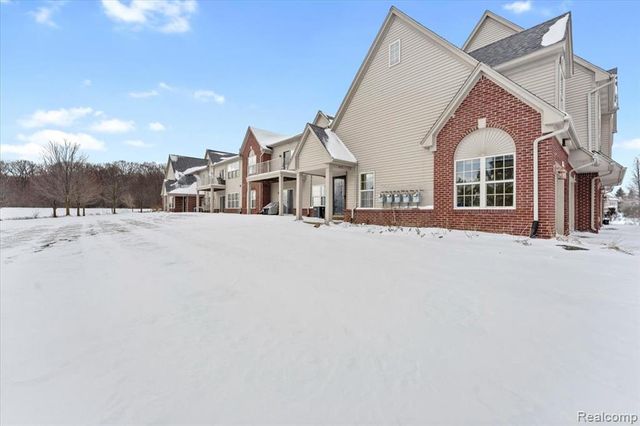 495 Addington Lane, Ann Arbor, MI 48108