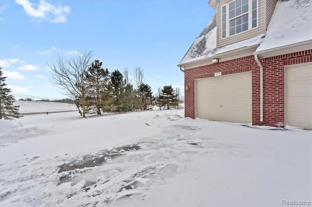 495 Addington Lane, Ann Arbor, MI 48108