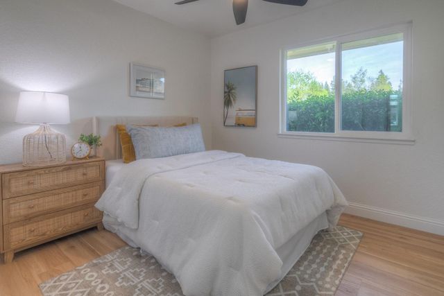 6913 Weddigen, North Highlands, CA 95660