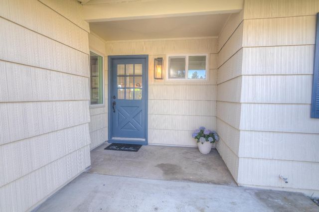 6913 Weddigen, North Highlands, CA 95660