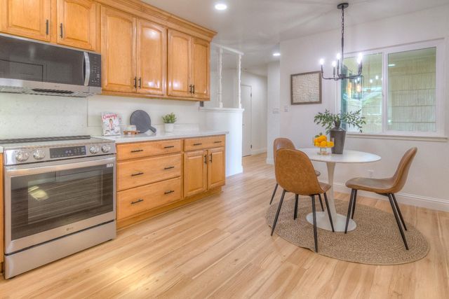 6913 Weddigen, North Highlands, CA 95660