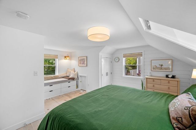 11 East St, Beverly, MA 01915