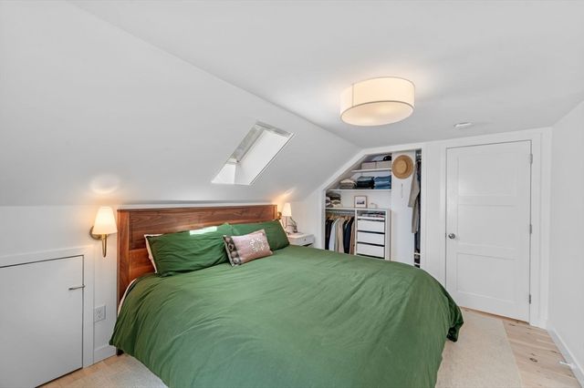 11 East St, Beverly, MA 01915