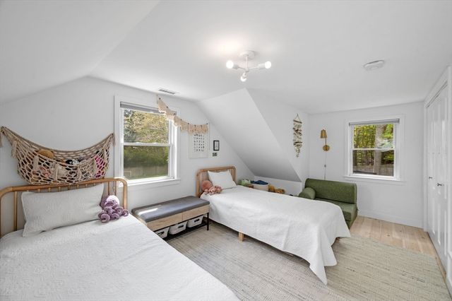 11 East St, Beverly, MA 01915