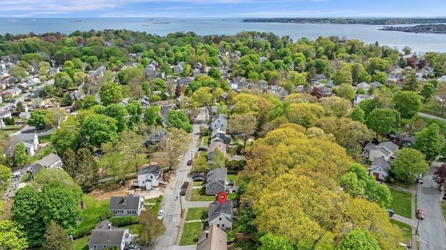 11 East St, Beverly, MA 01915