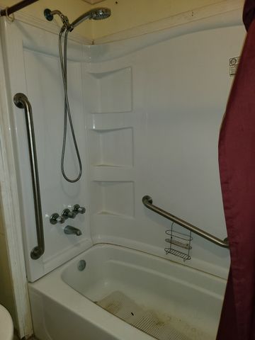 521 N Hays Ave, Jackson, TN 38301