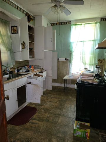 521 N Hays Ave, Jackson, TN 38301