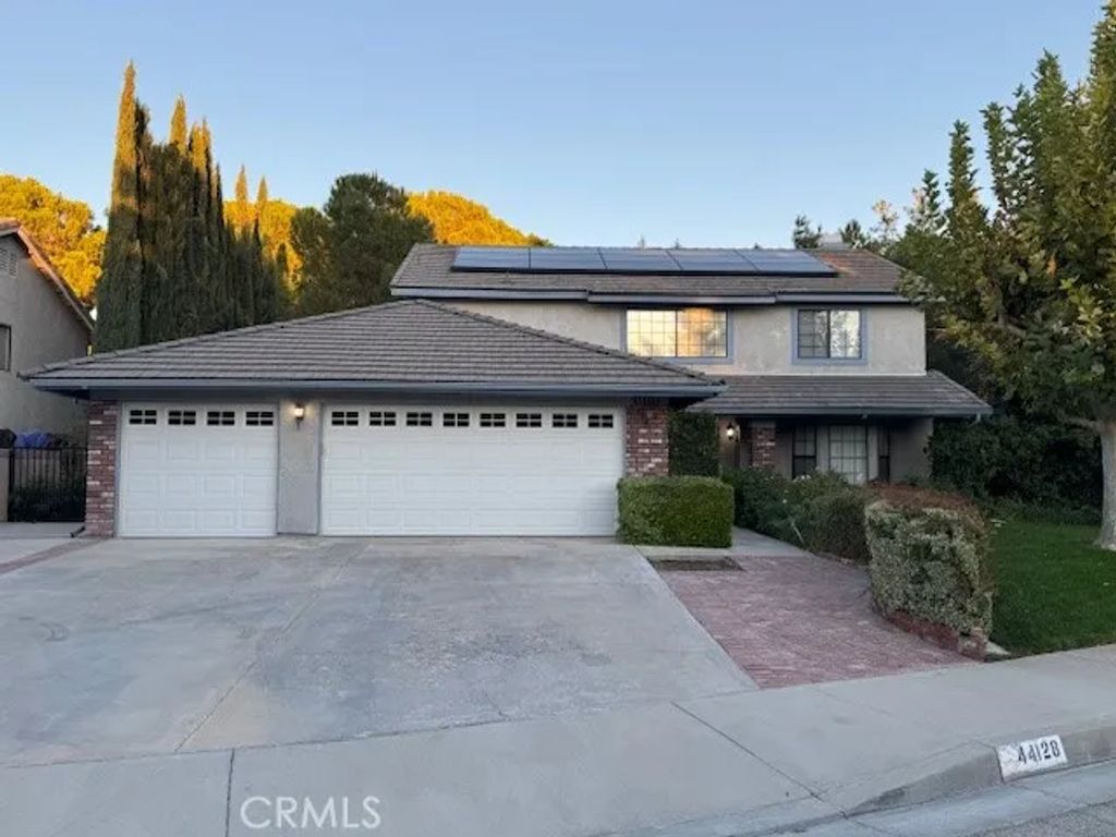 44128 Fine Circle, Lancaster, CA 93536