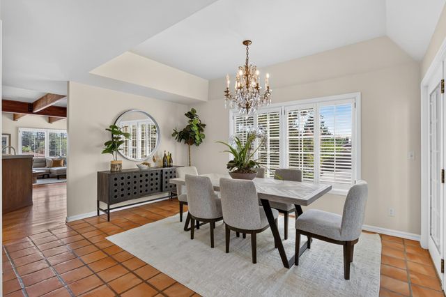 6431 Orange Hill Ln, Carmichael, CA 95608