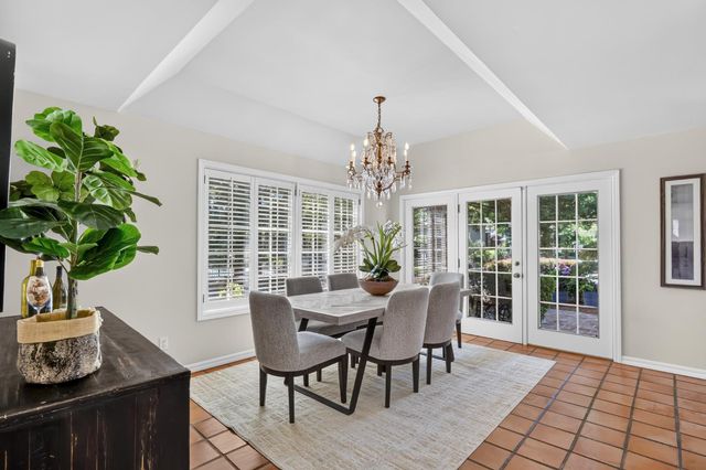 6431 Orange Hill Ln, Carmichael, CA 95608