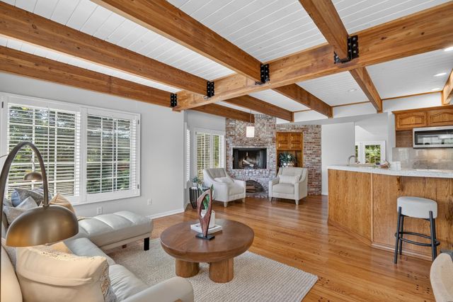 6431 Orange Hill Ln, Carmichael, CA 95608