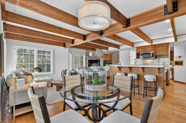 6431 Orange Hill Ln, Carmichael, CA 95608