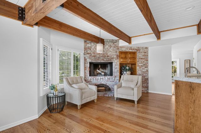 6431 Orange Hill Ln, Carmichael, CA 95608