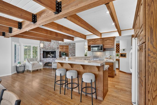 6431 Orange Hill Ln, Carmichael, CA 95608