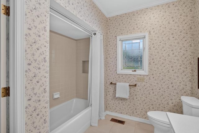 6431 Orange Hill Ln, Carmichael, CA 95608