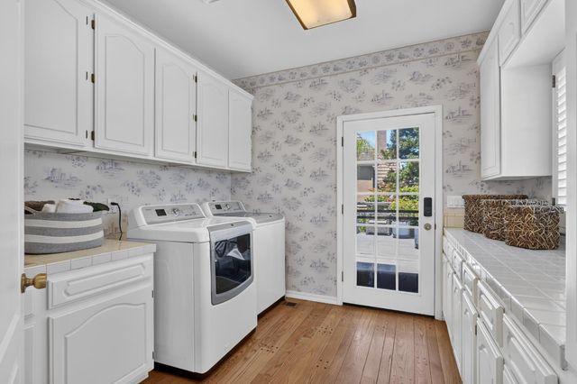 6431 Orange Hill Ln, Carmichael, CA 95608