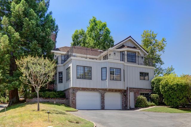 6431 Orange Hill Ln, Carmichael, CA 95608