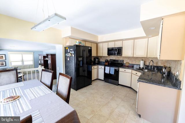 184 W GEORGIANNA DR, Richboro, PA 18954