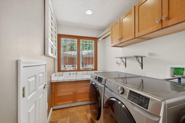 1400 Solano Drive NE, Albuquerque, NM 87110