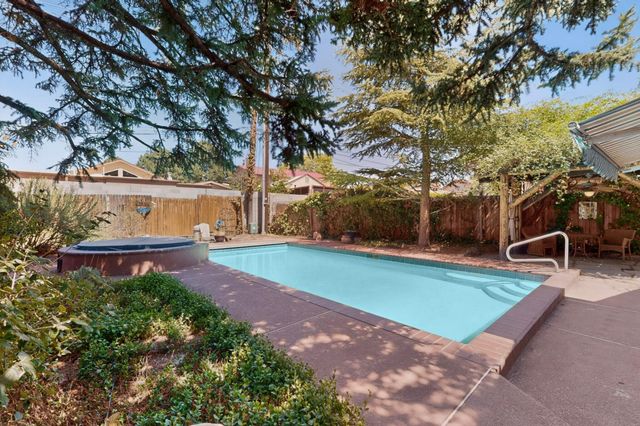 1400 Solano Drive NE, Albuquerque, NM 87110