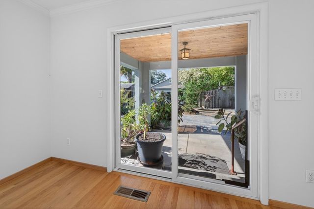 1690 Harper Street, Santa Cruz, CA 95062