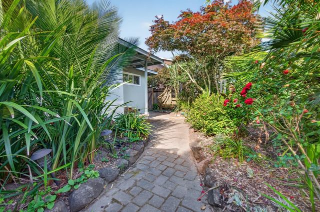 1690 Harper Street, Santa Cruz, CA 95062