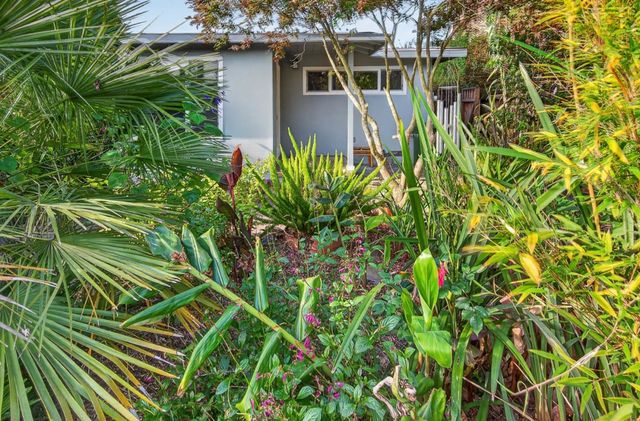 1690 Harper Street, Santa Cruz, CA 95062